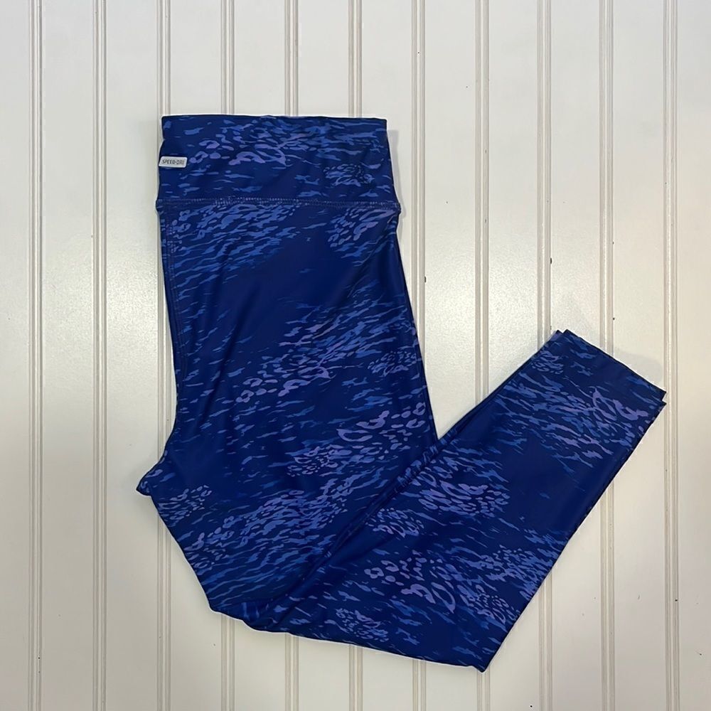 Spalding mid rise speed-dri capri leggings